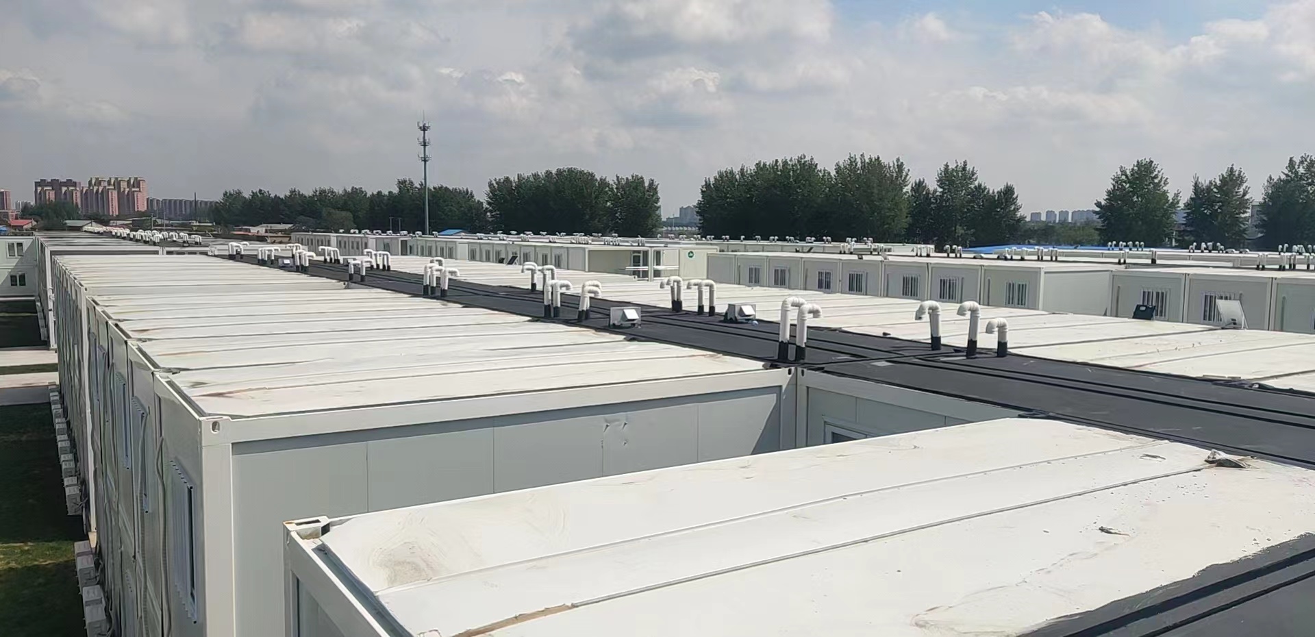 眾志成城，共同抗疫！廣恒防水馳援遼陽方艙醫(yī)院項目。